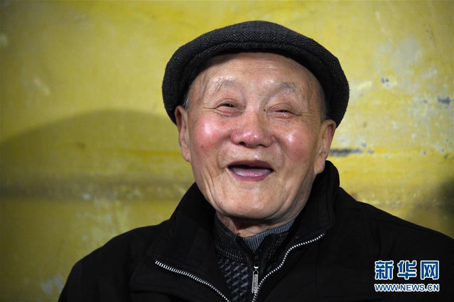 （新華全媒頭條·圖文互動）（1）鍛造領(lǐng)航復(fù)興的中流砥柱——寫在“不忘初心、牢記使命”主題教育即將啟動之際
